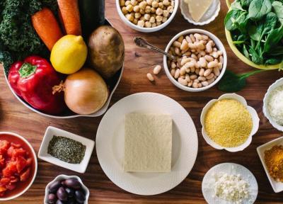 خانم ها بخوانند؛ راز سلامتی و جوانی خانم های 20 تا 50 ساله با رژیم غذایی اختصاصی